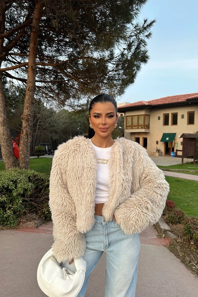 Cream Ruby Short Fur