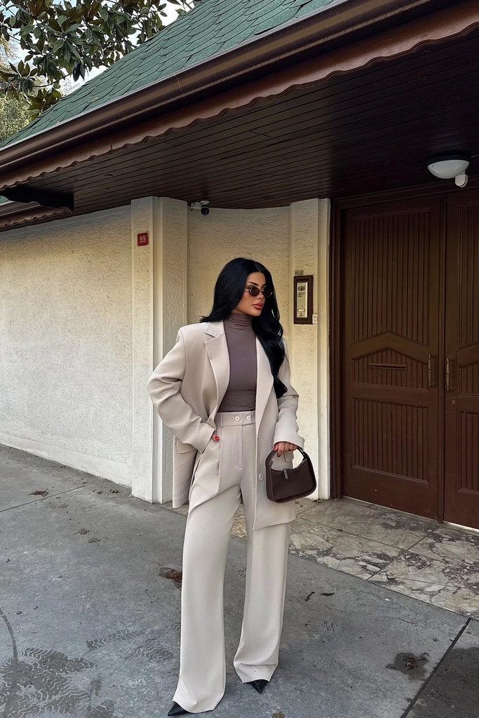 Cream Button Detail Trousers Suit